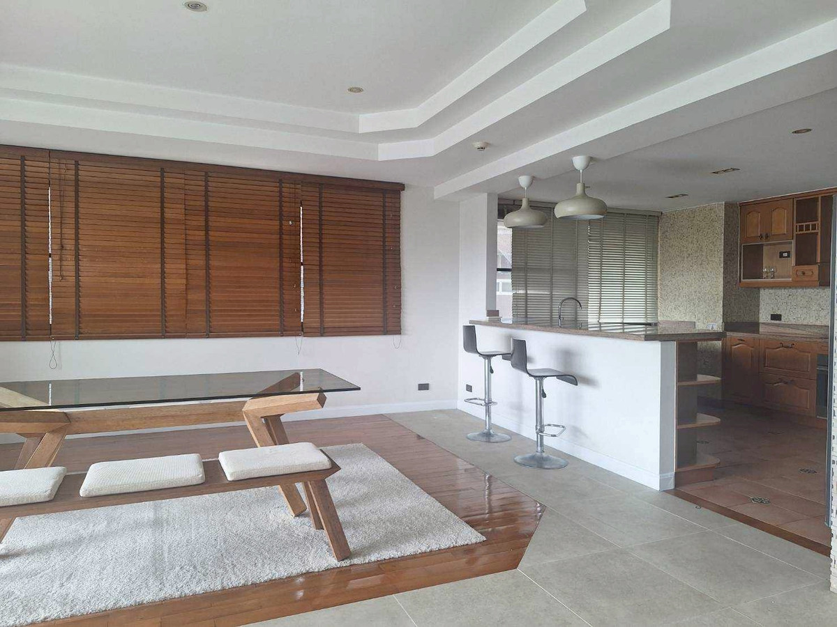 For RentCondoSukhumvit, Asoke, Thonglor : Condo Le Raffine Sukhumvit 24, convenient travel, close to BTS, has a shuttle, fully furnished, ready to move in!
