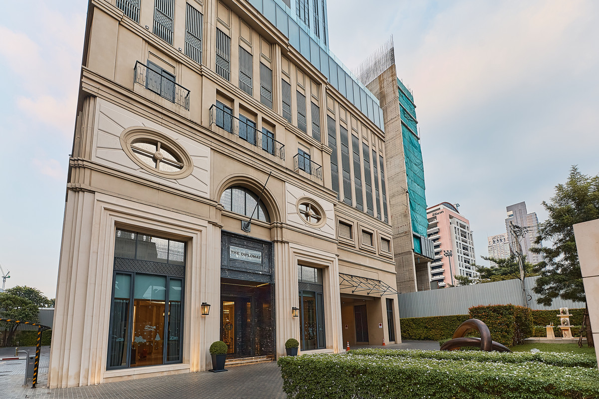 ขายคอนโดสาทร นราธิวาส : ( UL2309164 ) Tel/Line 096-2479369✨ขายขาดทุน ลดเป็นล้าน เดอะ ดิโพลแมท สาทร , 2 ห้องนอน, 2 ห้องน้ำ, ขนาด 69.35 ตร.ม., พร้อมอยู่, ห้องสวย,  ราคาพิเศษ!!