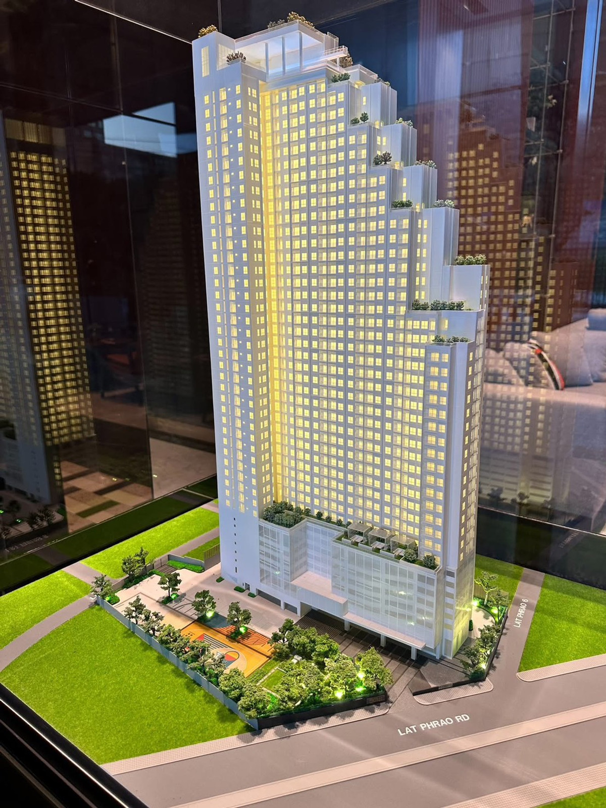 ให้เช่าคอนโดลาดพร้าว เซ็นทรัลลาดพร้าว : 🔥ให้เช่าด่วน🔥Metris District Ladprao ห้องใหม่มือ1 เลี้ยงสัตว์ได้ เฟอร์นิเจอร์ - เครื่องใช้ไฟฟ้าใหม่หมด เดินทางสะดวกใกล้ 5 แยกลาดพร้าว และห้างสรรพสินค้าต่างๆ ราคานี้ไม่มีอีกแล้ว ❗