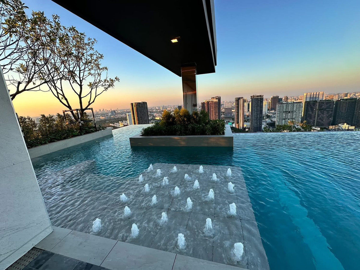 ให้เช่าคอนโดลาดพร้าว เซ็นทรัลลาดพร้าว : 🔥ให้เช่าด่วน🔥Metris District Ladprao ห้องใหม่มือ1 เลี้ยงสัตว์ได้ เฟอร์นิเจอร์ - เครื่องใช้ไฟฟ้าใหม่หมด เดินทางสะดวกใกล้ 5 แยกลาดพร้าว และห้างสรรพสินค้าต่างๆ ราคานี้ไม่มีอีกแล้ว ❗