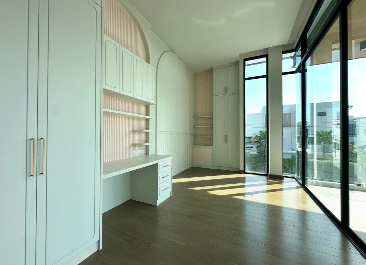 For SaleHouseKasetsart, Ratchayothin : The Master Ekkamai–Ramintra | Luxurious house with private swimming pool.