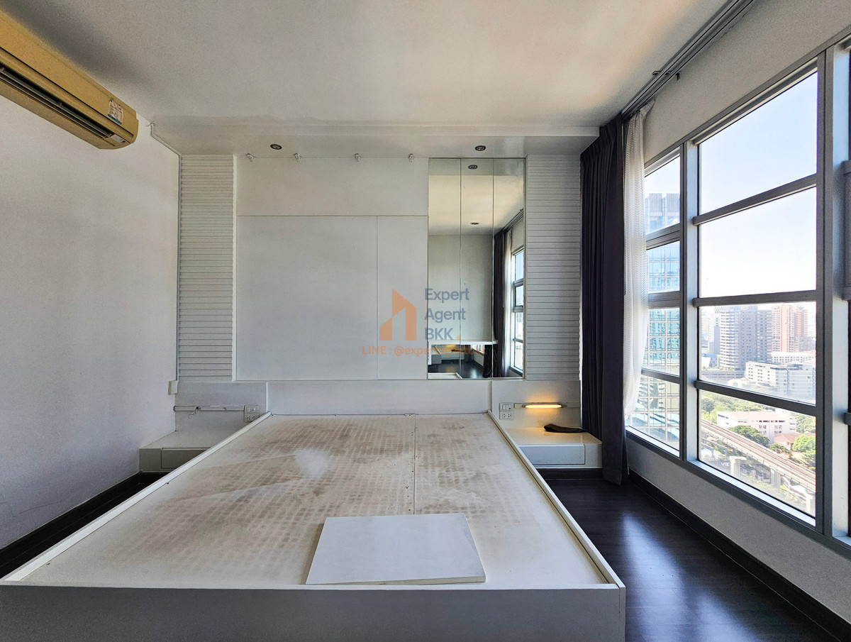 For SaleCondoRatchathewi,Phayathai : 🔥 Walk 2 minutes to BTS Ratchathewi! Big family size room Best price in the building for sale/SALE: Baan Klang Krung Siam - Pathumwan (Baan Klang Krung Siam-Pathumwan) - 2 bedrooms LC080