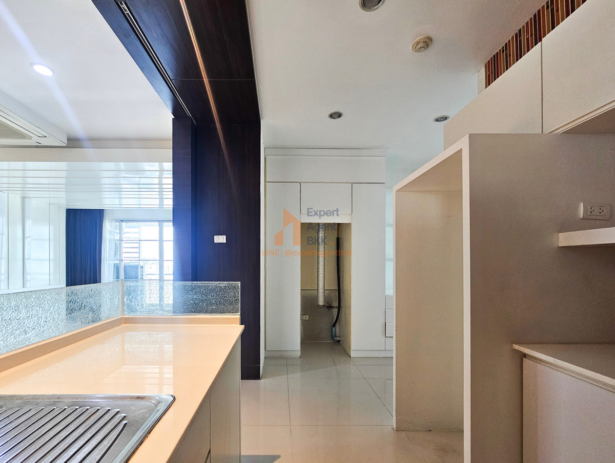 For SaleCondoRatchathewi,Phayathai : 🔥 Walk 2 minutes to BTS Ratchathewi! Big family size room Best price in the building for sale/SALE: Baan Klang Krung Siam - Pathumwan (Baan Klang Krung Siam-Pathumwan) - 2 bedrooms LC080