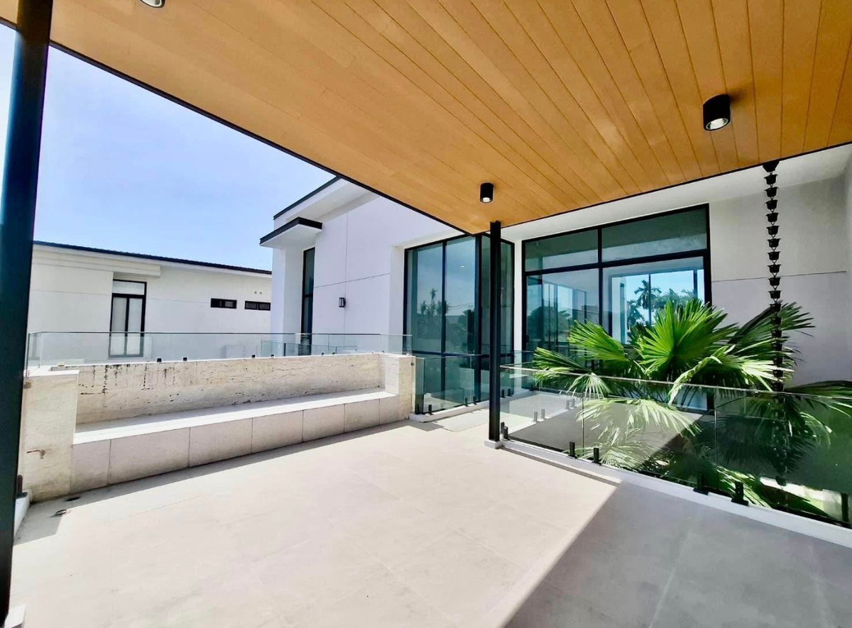 For SaleHouseKasetsart, Ratchayothin : The Master Ekkamai–Ramintra | Luxurious house with private swimming pool.