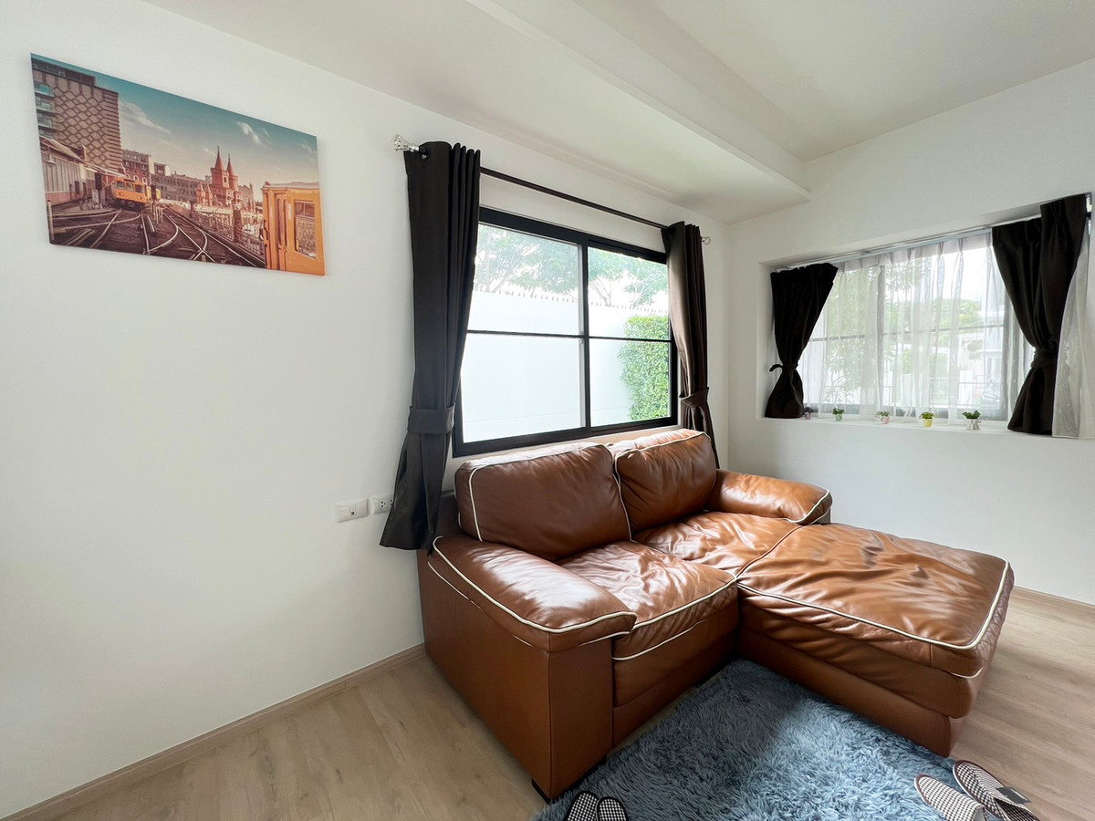 ขายทาวน์โฮมบางนา แบริ่ง ลาซาล : ทาวน์โฮมวินเทจหลังมุมสไตล์ยุโรป อินดี้ 5 บางนา กม.7 ตกแต่งพร้อมเข้าอยู่ 