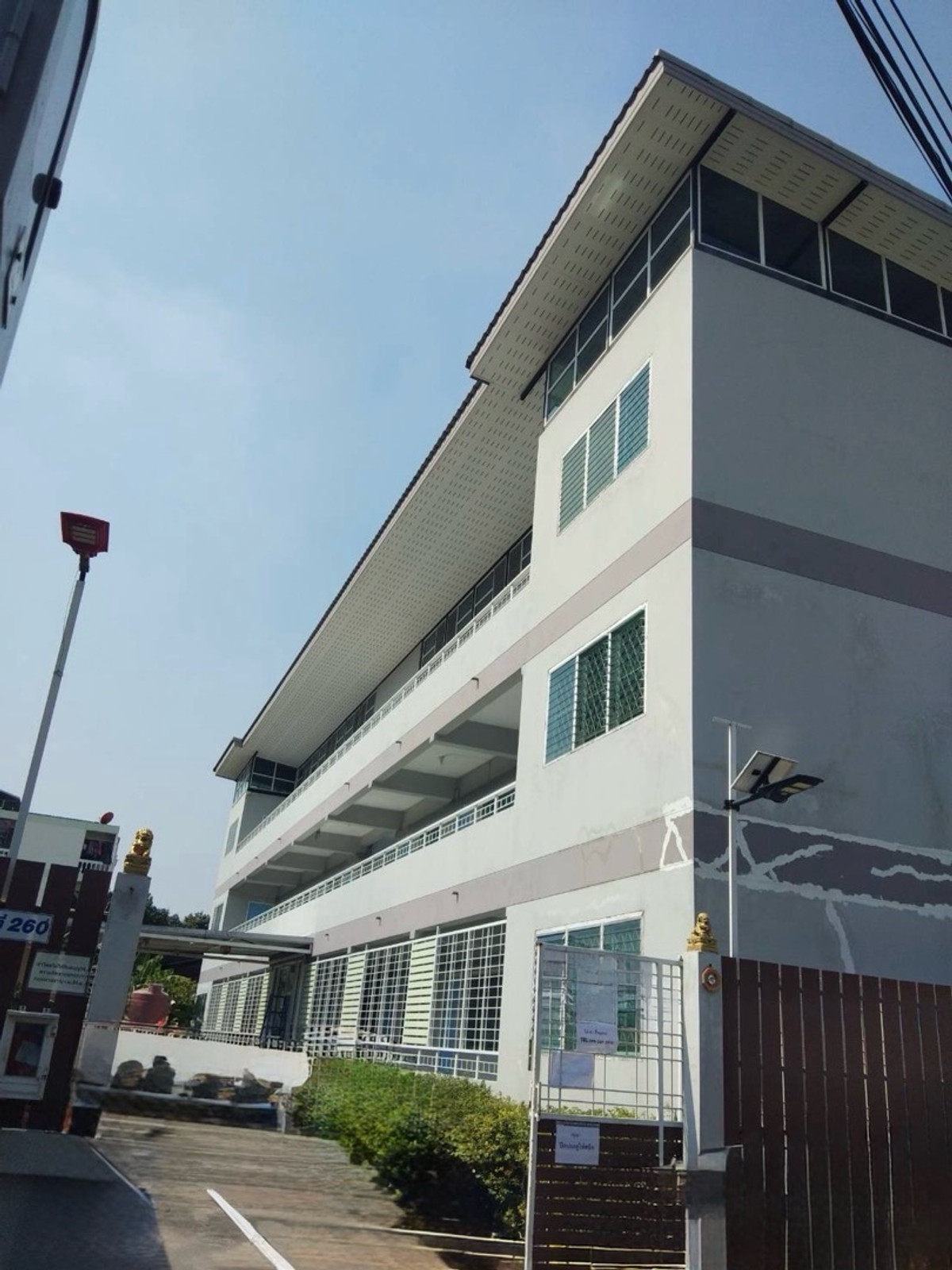 For SaleBangna, Bearing, Lasalle : ขายอพาร์ตเม้นท์ 3 ชั้น เนื้อที่ 159 ตร.ว. 
ใกล้ทางด่วนบางนา และ BTS บางนา