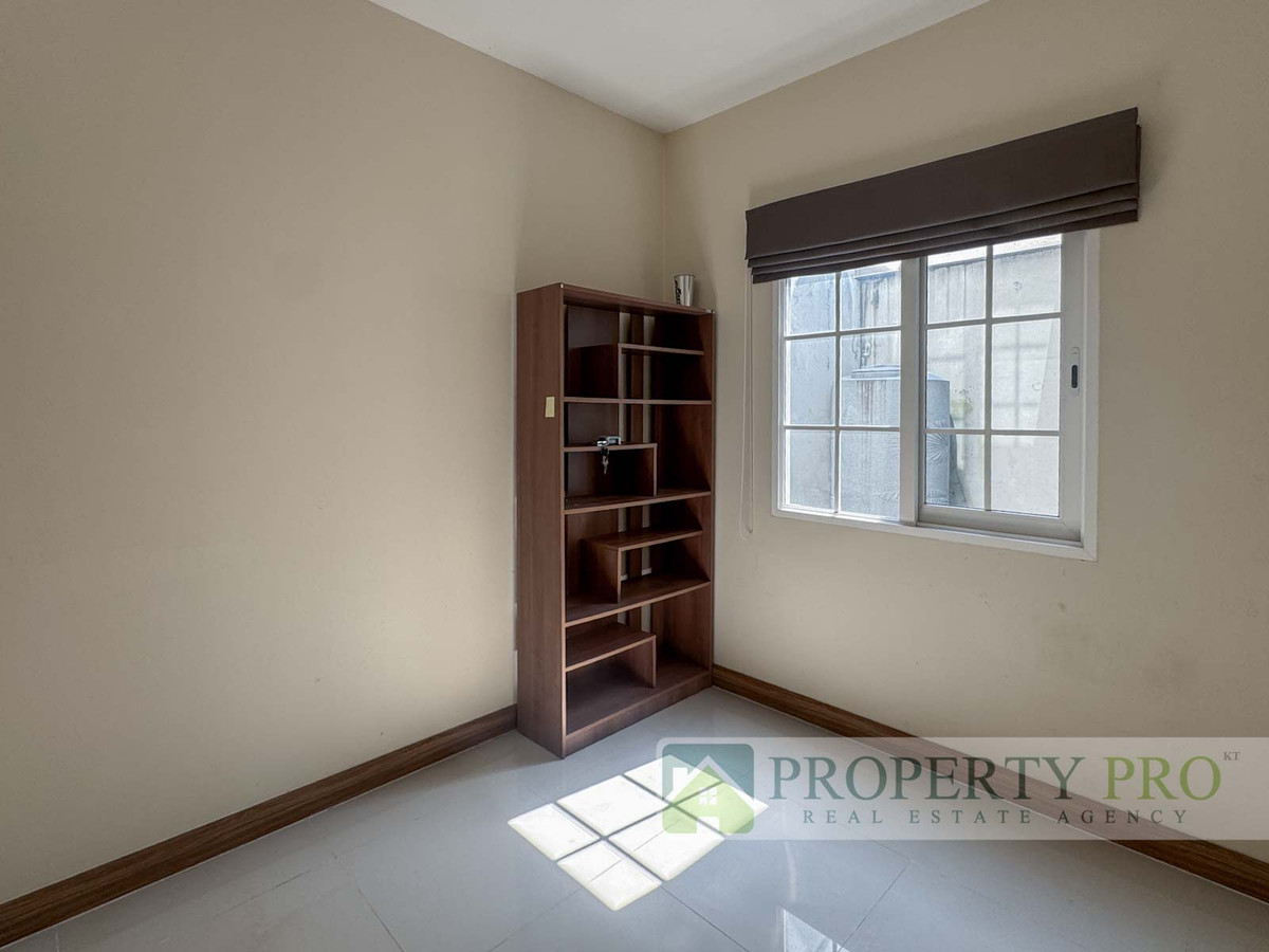 ให้เช่าทาวน์โฮมเกษตร นวมินทร์ ลาดปลาเค้า : ให้เช่า Golden Town 3 ลาดพร้าว เกษตรนวมินทร์ ทาวน์โฮม 2 ชั้น ขนาด 17 ตรว 150 ตรม 3 นอน 2 น้ำ หลังริม ใกล้นวมินทร์ นวลจันทร์ โพธิ์แก้ว กาญจนาภิเษก ทางด่วน : KT26R-002