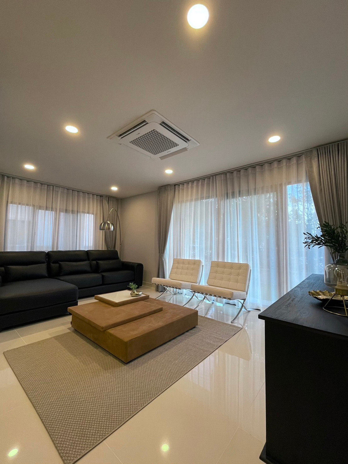 บ้านบางนา แบริ่ง ลาซาล : ขาย-ให้เช่า บ้านเดี่ยววิวสวน Centro บางนา สไตล์โมเดิร์น Type ใหญ่สุดในโครงการ 