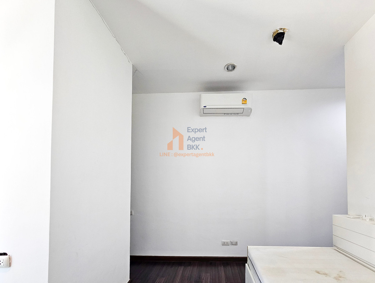 For SaleCondoRatchathewi,Phayathai : 🔥 Walk 2 minutes to BTS Ratchathewi! Big family size room Best price in the building for sale/SALE: Baan Klang Krung Siam - Pathumwan (Baan Klang Krung Siam-Pathumwan) - 2 bedrooms LC080