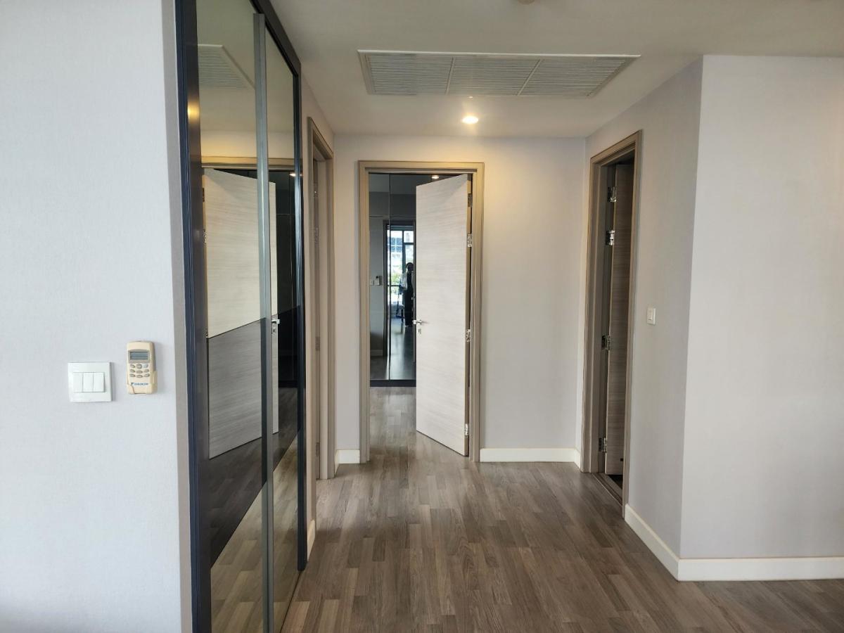 ขายคอนโดสยาม จุฬา สามย่าน : 🔥ขายด่วน🔥เดอะ รูม พระราม 4 ใกล้สถานีรถไฟฟ้า MRT หัวลำโพง เฟอร์นิเจอร์ครบ พร้อมเข้าอยู่