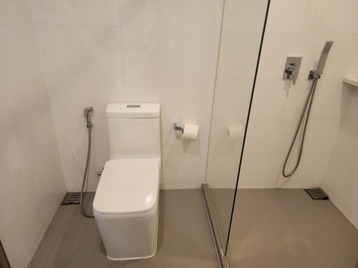 ขายคอนโดสยาม จุฬา สามย่าน : 🔥ขายด่วน🔥เดอะ รูม พระราม 4 ใกล้สถานีรถไฟฟ้า MRT หัวลำโพง เฟอร์นิเจอร์ครบ พร้อมเข้าอยู่