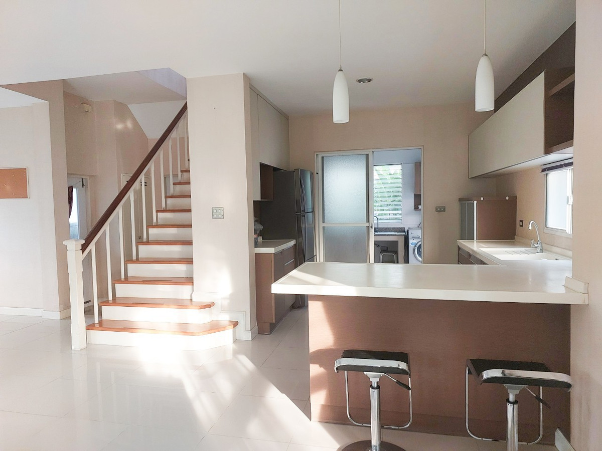 ให้เช่าบ้านบางแค เพชรเกษม : Move-in Ready Corner House with Garden for Rent | Nantawan Sathorn–Ratchaphruek  3 bed 3 bath