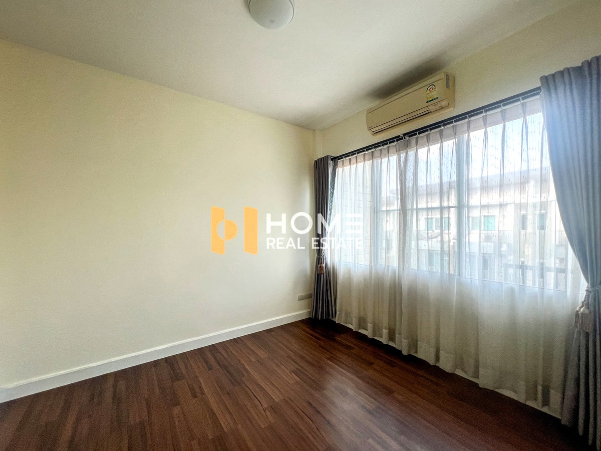 ขายทาวน์โฮมพัฒนาการ ศรีนครินทร์ : เข้าเมืองง่าย หลังบ้านใหญ่ 🔥 ทาวน์ อเวนิว พระราม 9 / 3 ห้องนอน (ขาย), Town Avenue Rama 9 / 3 Bedrooms (FOR SALE) BZD106