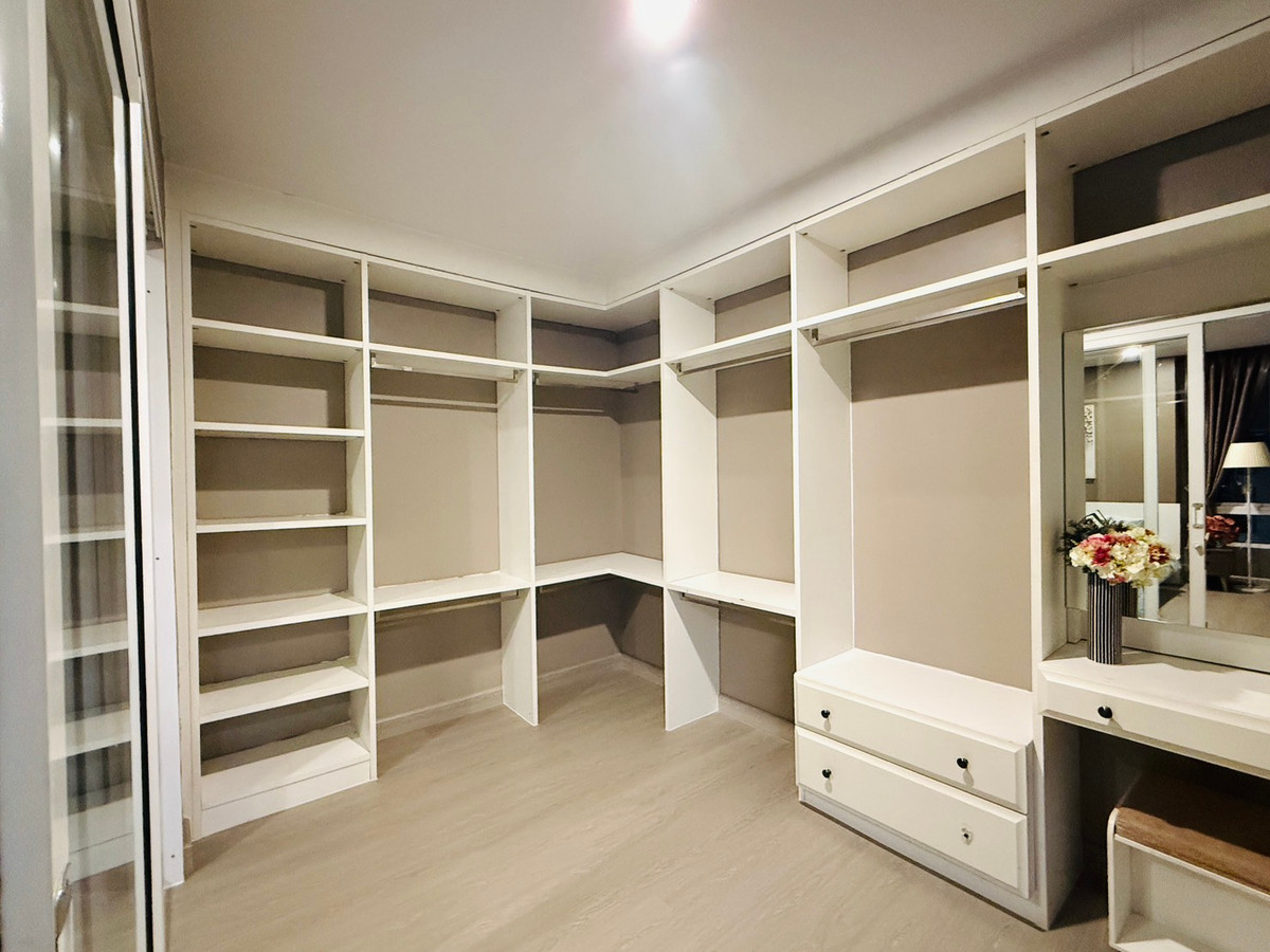 ให้เช่าคอนโดลาดพร้าว101 แฮปปี้แลนด์ :  ให้เช่า Happy condo ลาดพร้าว 101ขนาด 90.40 ตรม. ชั้น 7  ตึก South  วิวเมือง  MRT ลาดพร้าว 101