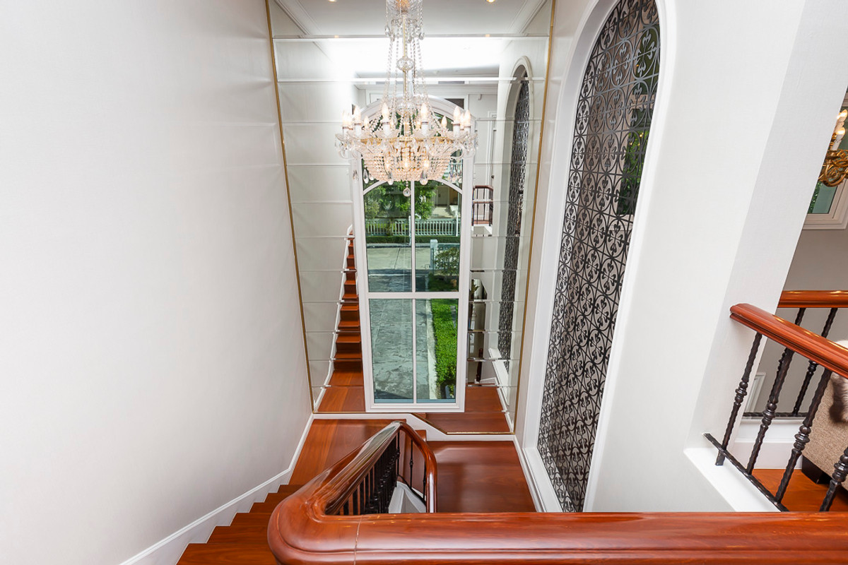 ขายบ้านเกษตร นวมินทร์ ลาดปลาเค้า : The Royal Residence | คฤหาสน์หรู 196 ตร.ว. บนถนนเกษตร–นวมินทร์