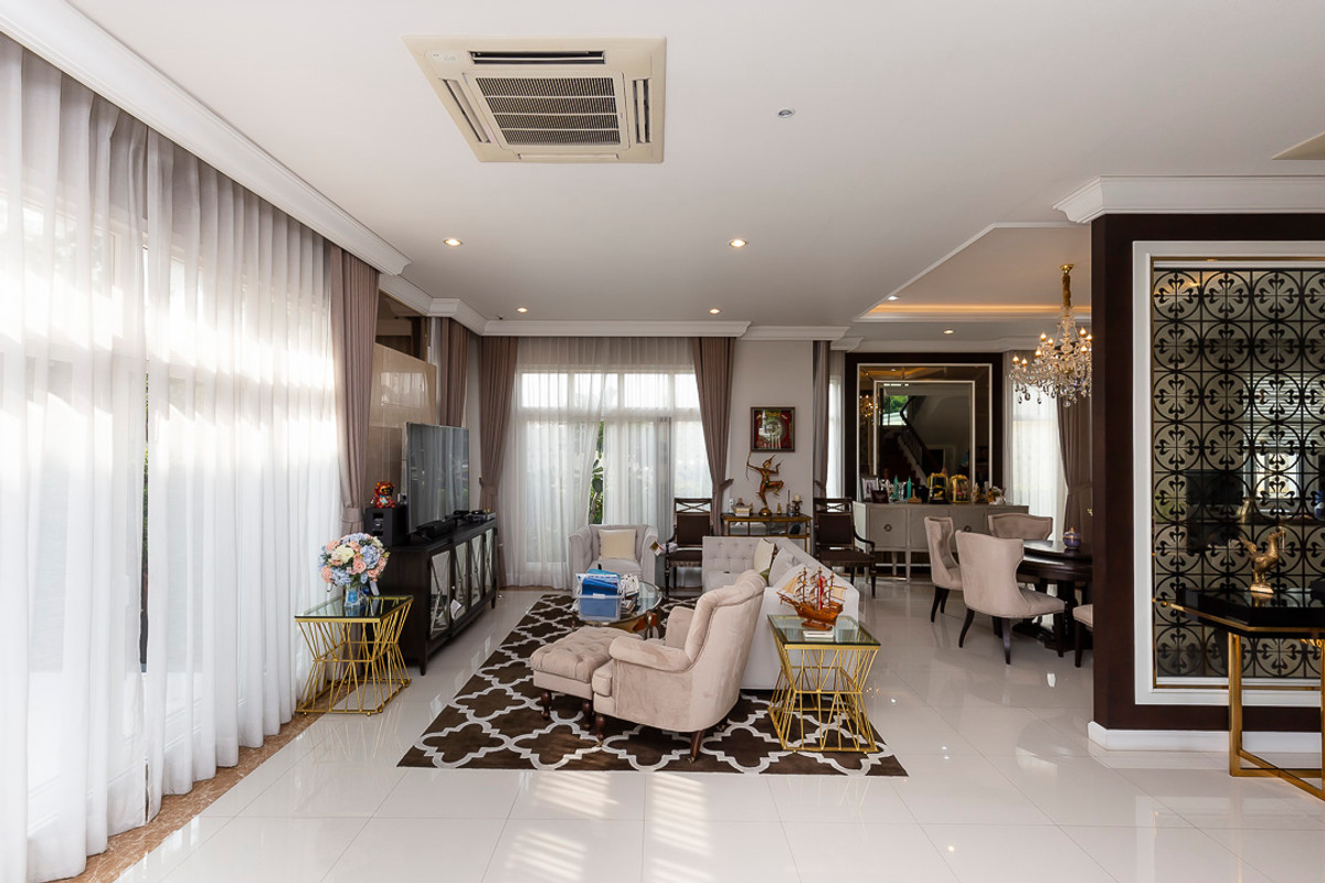 ขายบ้านเกษตร นวมินทร์ ลาดปลาเค้า : The Royal Residence | คฤหาสน์หรู 196 ตร.ว. บนถนนเกษตร–นวมินทร์