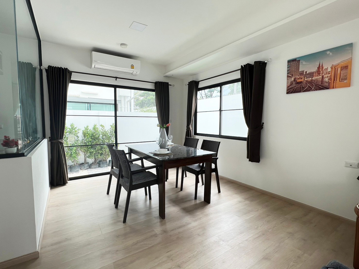 ขายทาวน์โฮมบางนา แบริ่ง ลาซาล : ทาวน์โฮมวินเทจหลังมุมสไตล์ยุโรป อินดี้ 5 บางนา กม.7 ตกแต่งพร้อมเข้าอยู่ 