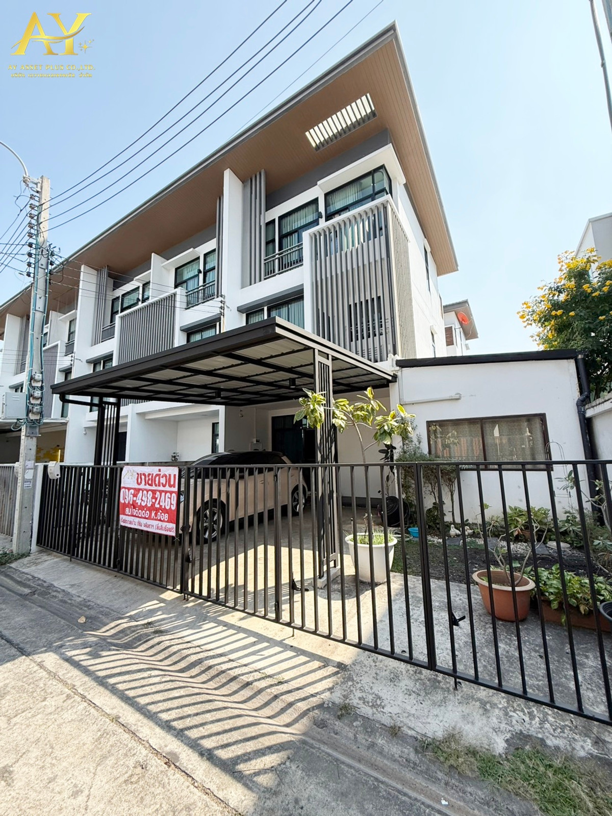 ขายทาวน์โฮมโชคชัย4 ลาดพร้าว71 : ขายด่วน!! ทาวน์โฮม 3ชั้น 34.7ตรว โครงการ Cozy ลาดพร้าว71 (ซอยสตรีวิทยา2 ซอย10) เพียง6.4MB!!✅     ทาวน์โฮมสไตล์ cozy&loft บ้านหลังมุม (หลังสุดท้าย) 