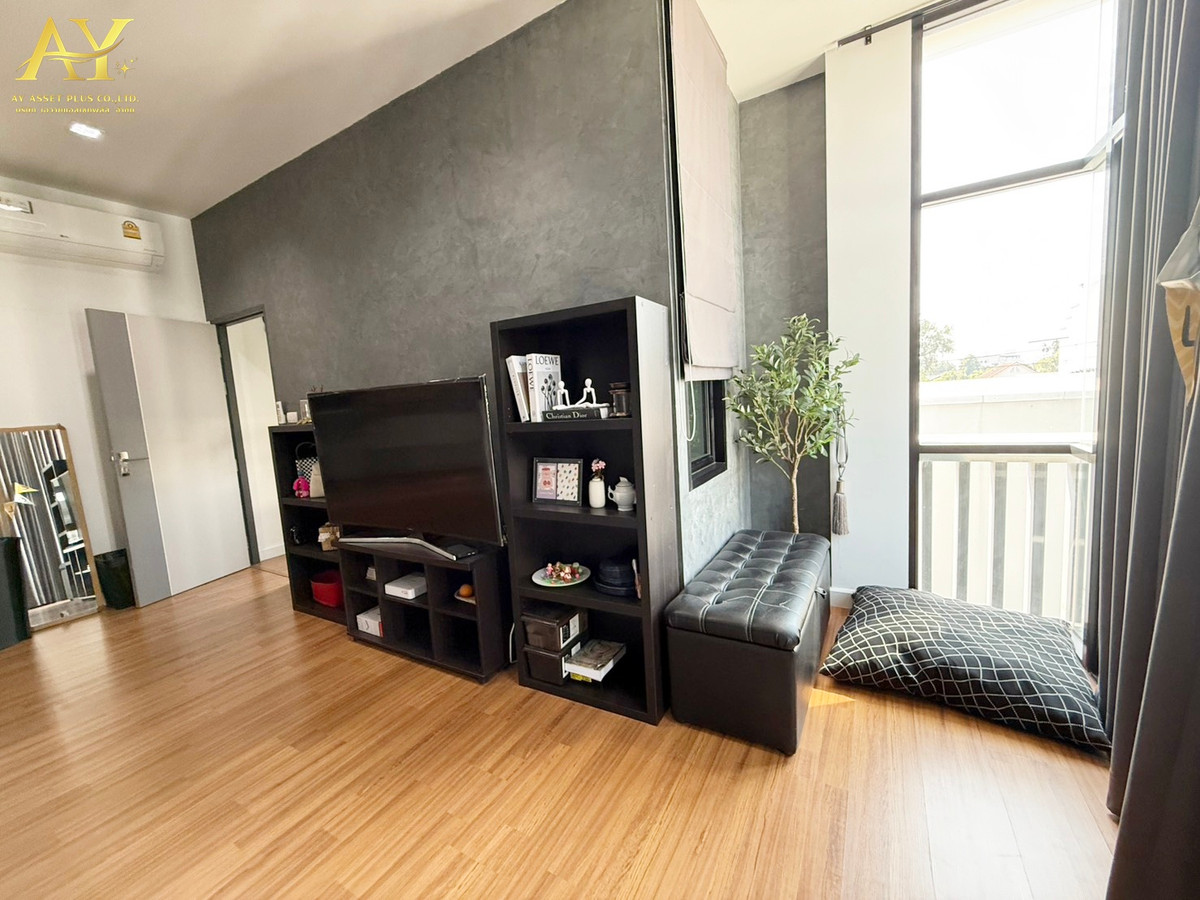 ขายทาวน์โฮมโชคชัย4 ลาดพร้าว71 : ขายด่วน!! ทาวน์โฮม 3ชั้น 34.7ตรว โครงการ Cozy ลาดพร้าว71 (ซอยสตรีวิทยา2 ซอย10) เพียง6.4MB!!✅     ทาวน์โฮมสไตล์ cozy&loft บ้านหลังมุม (หลังสุดท้าย) 