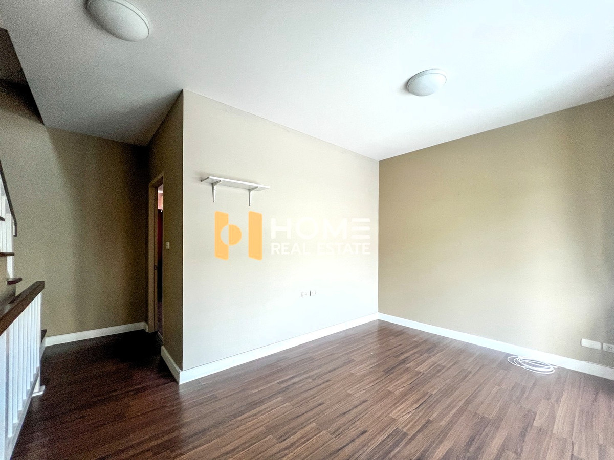 ขายทาวน์โฮมพัฒนาการ ศรีนครินทร์ : เข้าเมืองง่าย หลังบ้านใหญ่ 🔥 ทาวน์ อเวนิว พระราม 9 / 3 ห้องนอน (ขาย), Town Avenue Rama 9 / 3 Bedrooms (FOR SALE) BZD106