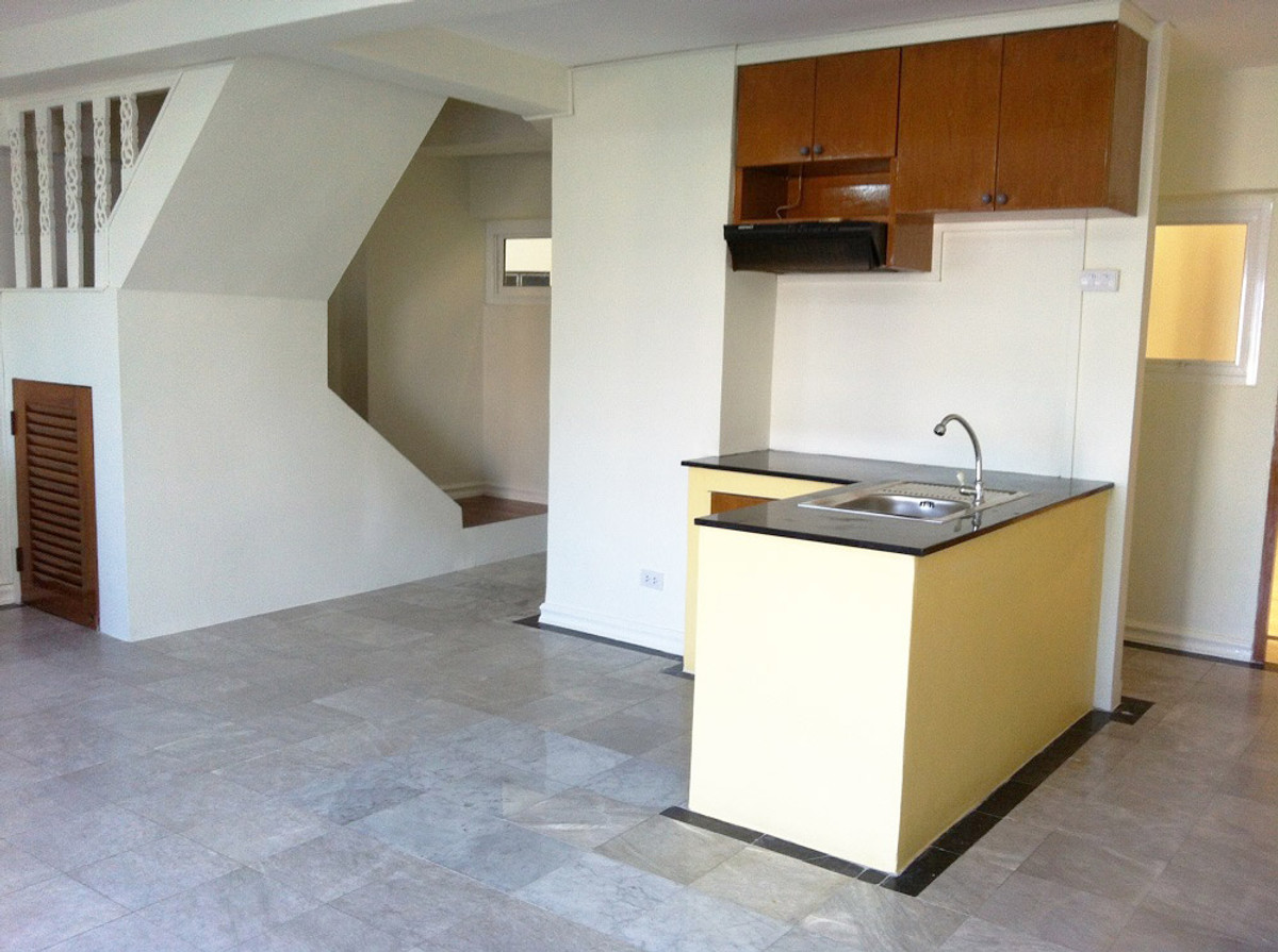 ให้เช่าคอนโดสุขุมวิท อโศก ทองหล่อ : ให้เช่า Thonglor Tower "ห้อง Duplex 2ห้องนอน" พร้อมเฟอร์นิเจอร์ วิวเมือง (ใกล้ BTS ทองหล่อ,J อเวนิว ทองหล่อ,รพ.คามิลเลียน,มาร์เช่ ทองหล่อ)