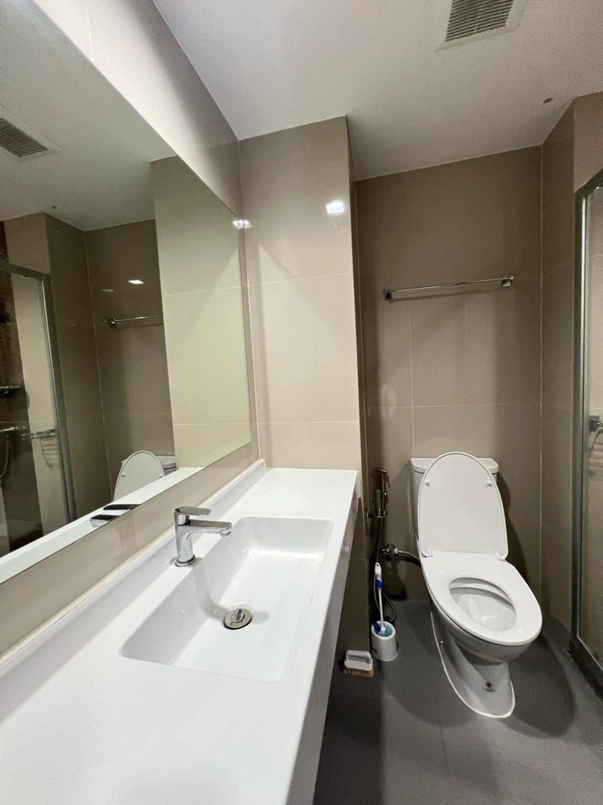 For RentCondoOnnut, Udomsuk : Ideo Sukhumvit 93, next to BTS Bang Chak, 14,000 baht Tel 095 878 5645