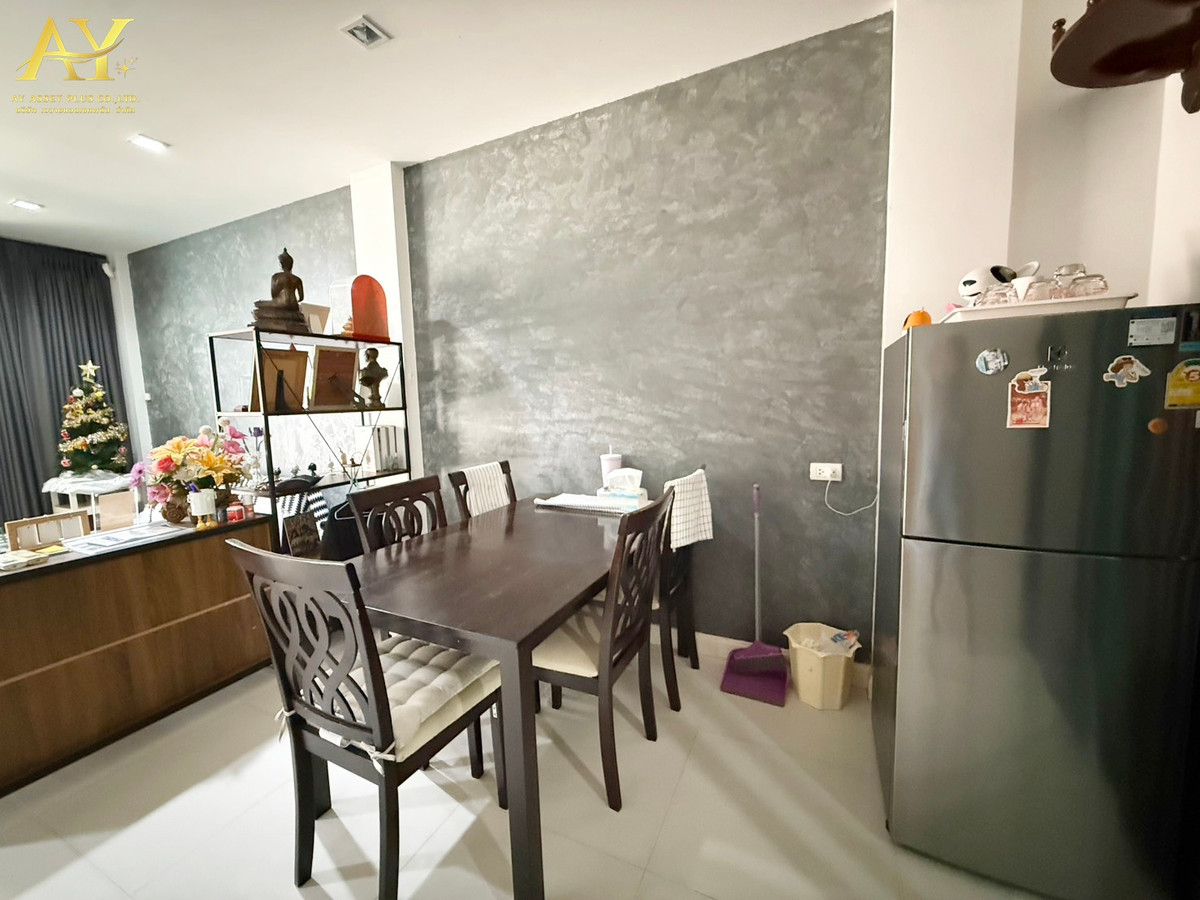 ขายทาวน์โฮมโชคชัย4 ลาดพร้าว71 : ขายด่วน!! ทาวน์โฮม 3ชั้น 34.7ตรว โครงการ Cozy ลาดพร้าว71 (ซอยสตรีวิทยา2 ซอย10) เพียง6.4MB!!✅     ทาวน์โฮมสไตล์ cozy&loft บ้านหลังมุม (หลังสุดท้าย) 