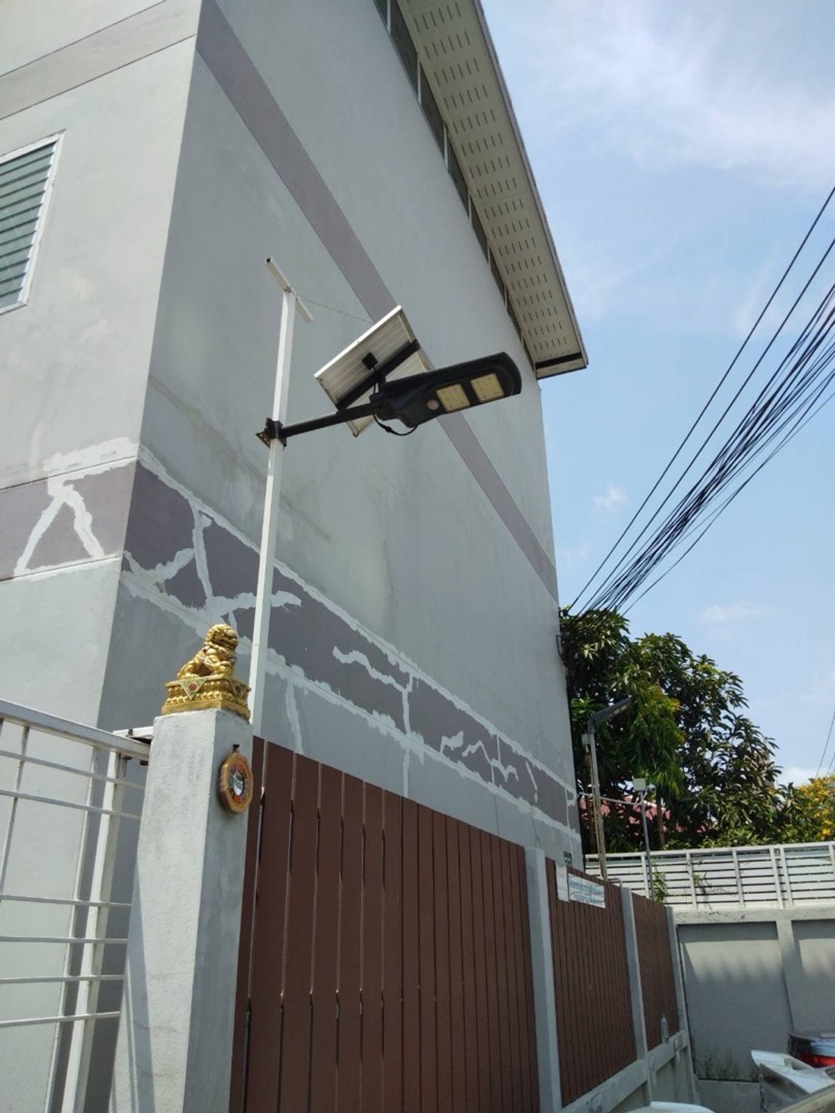 ขายบางนา แบริ่ง ลาซาล : ขายอพาร์ตเม้นท์ 3 ชั้น เนื้อที่ 159 ตร.ว. ใกล้ทางด่วนบางนา และ BTS บางนา