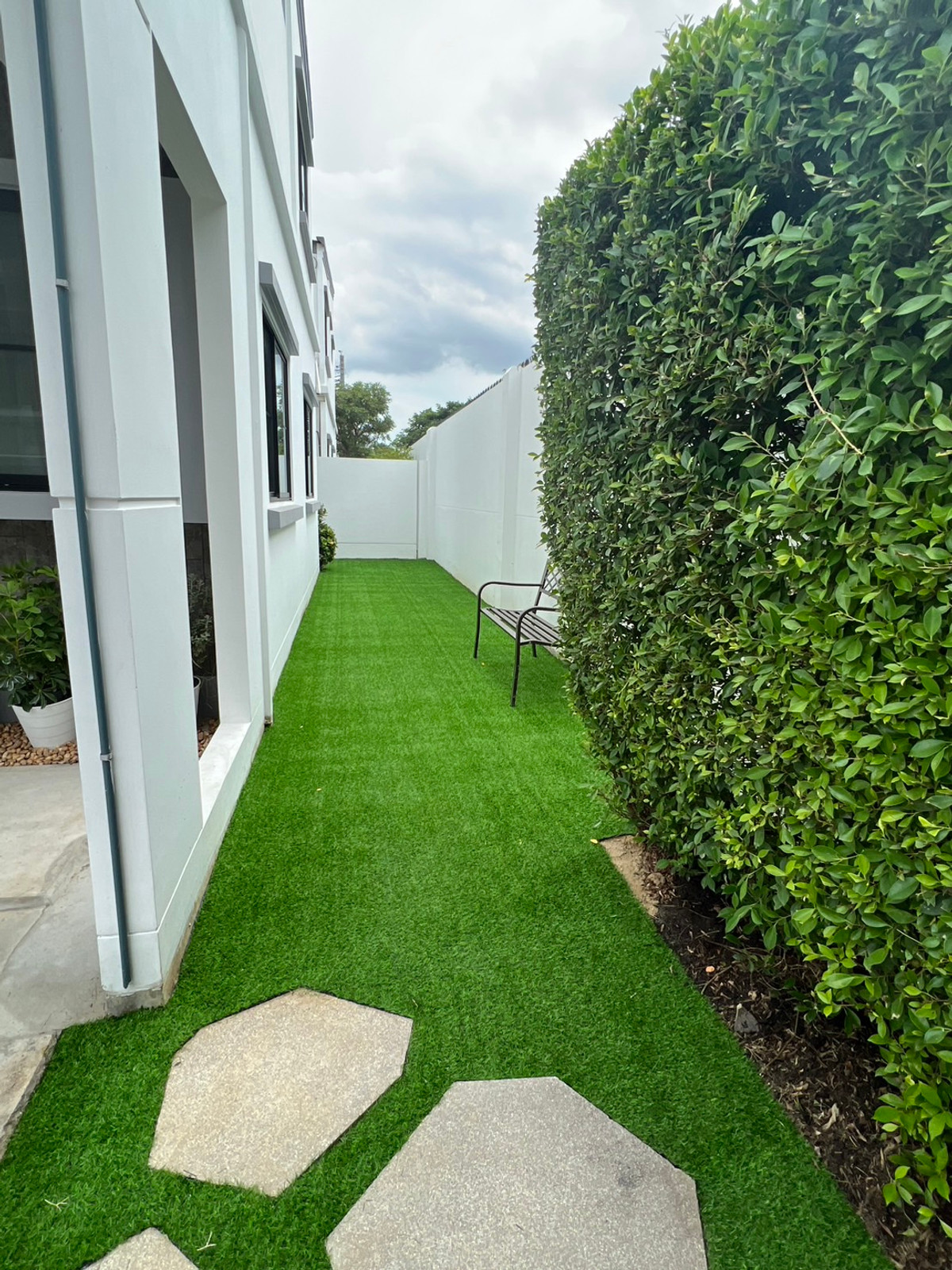 ขายทาวน์โฮมบางนา แบริ่ง ลาซาล : ทาวน์โฮมวินเทจหลังมุมสไตล์ยุโรป อินดี้ 5 บางนา กม.7 ตกแต่งพร้อมเข้าอยู่ 