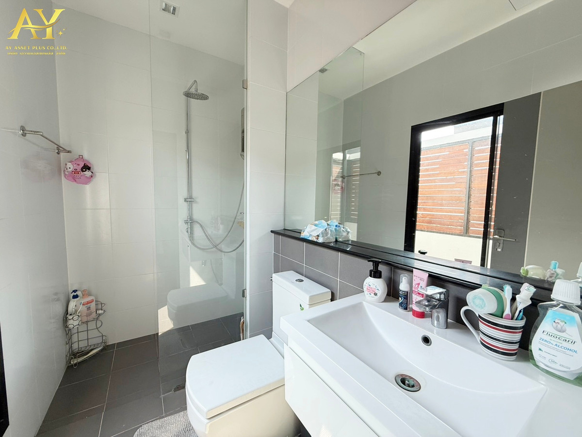 ขายทาวน์โฮมโชคชัย4 ลาดพร้าว71 : ขายด่วน!! ทาวน์โฮม 3ชั้น 34.7ตรว โครงการ Cozy ลาดพร้าว71 (ซอยสตรีวิทยา2 ซอย10) เพียง6.4MB!!✅     ทาวน์โฮมสไตล์ cozy&loft บ้านหลังมุม (หลังสุดท้าย) 