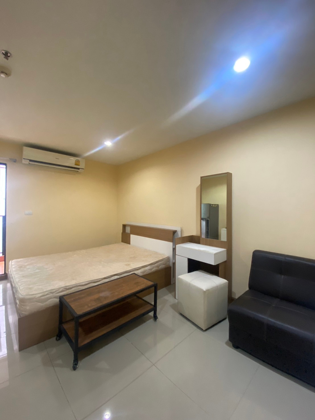 ให้เช่าคอนโดวิภาวดี ดอนเมือง หลักสี่ : ให้เช่า !! ห้องสตูดิโอ ใกล้ BTS วัดพระศรีฯ คอนโด รีเจ้นท์ 15 แจ้งวัฒนะ Regent 15 Changwattana 