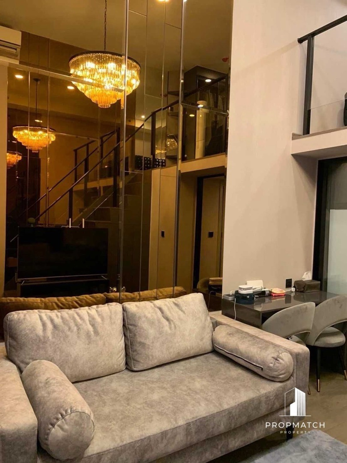 ให้เช่าคอนโดสยาม จุฬา สามย่าน : Park Origin Chula-Samyan เช่าถูกมาก 32,000 ห้องสวย แบบ 1 นอน 34sqm  รีบมาจอง ก่อนห้องจะหลุด สนใจนัดดูห้อง 064-6696546 