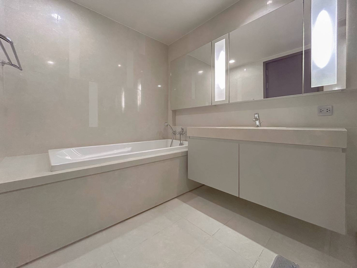 คอนโดสุขุมวิท อโศก ทองหล่อ : Quattro by sansiri for rent🎉 2 bedrooms 85 sq.m with fully furnished on the low floor near BTS Thonglor and Donki mall.