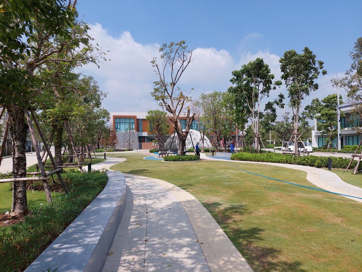 บ้านบางนา แบริ่ง ลาซาล : ขาย-ให้เช่า บ้านเดี่ยววิวสวน Centro บางนา สไตล์โมเดิร์น Type ใหญ่สุดในโครงการ 