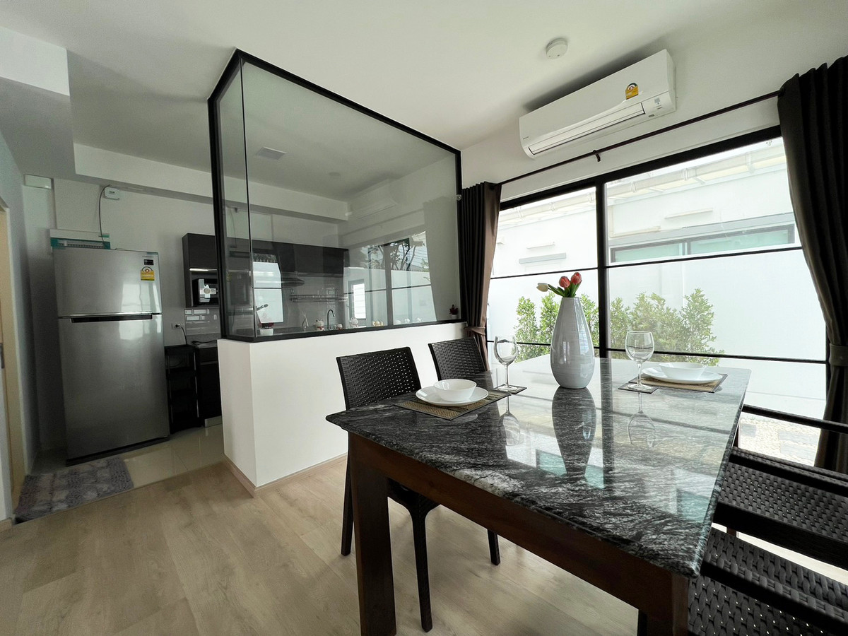 ขายทาวน์โฮมบางนา แบริ่ง ลาซาล : ทาวน์โฮมวินเทจหลังมุมสไตล์ยุโรป อินดี้ 5 บางนา กม.7 ตกแต่งพร้อมเข้าอยู่ 