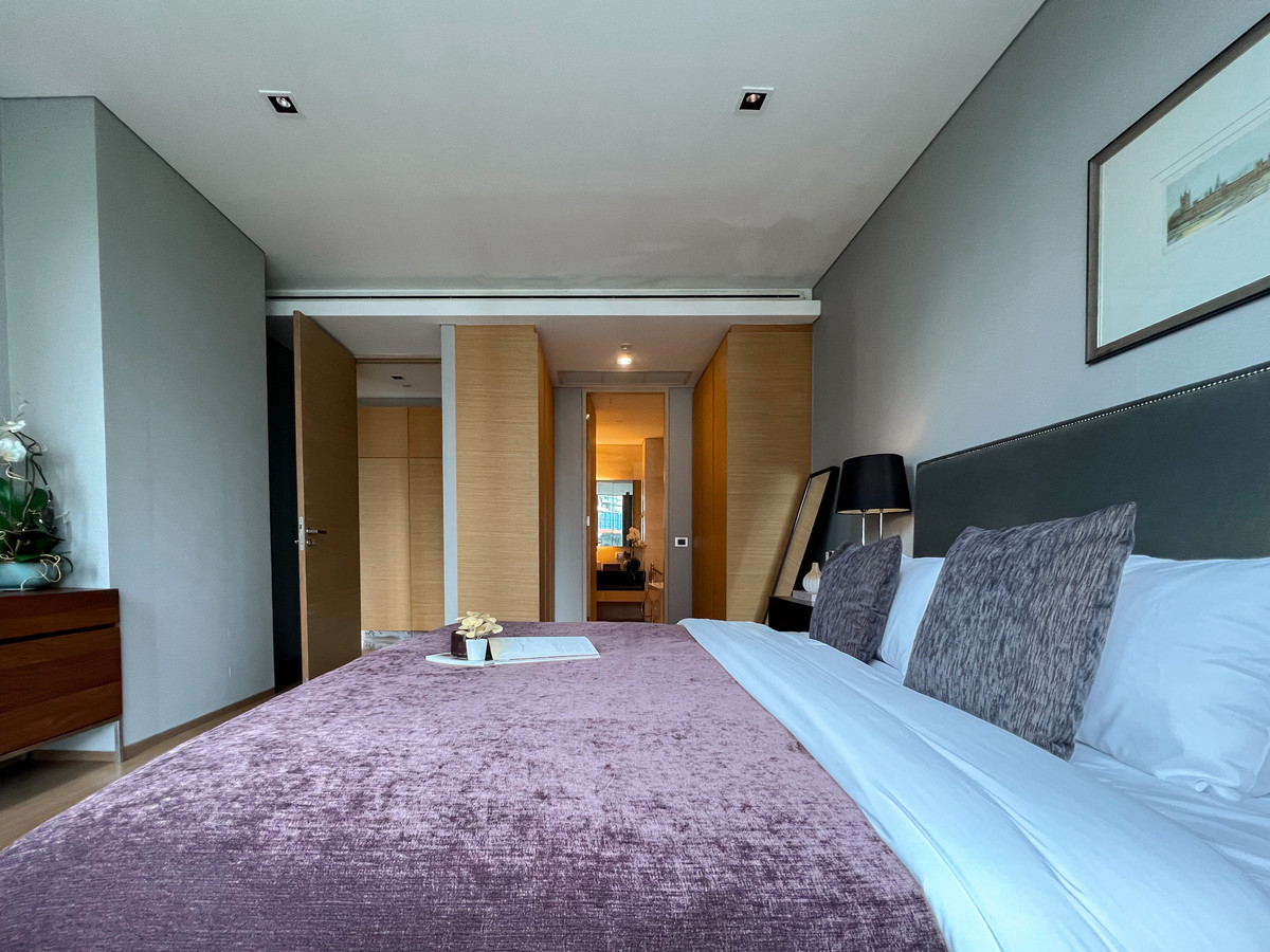 ให้เช่าคอนโดสีลม ศาลาแดง บางรัก : 🔥ให้เช่าด่วน🔥 Saladaeng-Residence Luxury คอนโด 2 ห้องนอน 2 ห้องน้ำ ใจกลางเมืองสีลม ❗