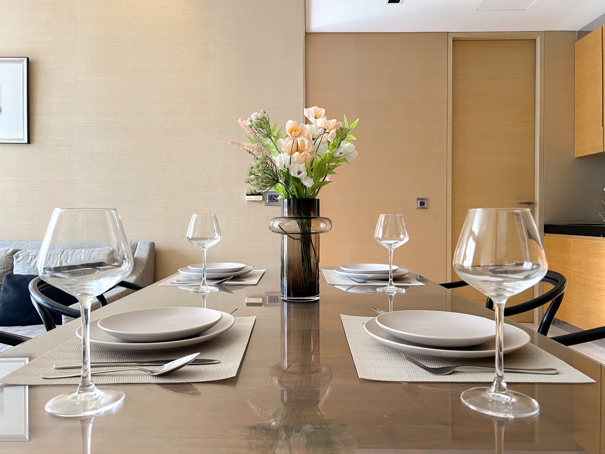 ให้เช่าคอนโดสีลม ศาลาแดง บางรัก : 🔥ให้เช่าด่วน🔥 Saladaeng-Residence Luxury คอนโด 2 ห้องนอน 2 ห้องน้ำ ใจกลางเมืองสีลม ❗