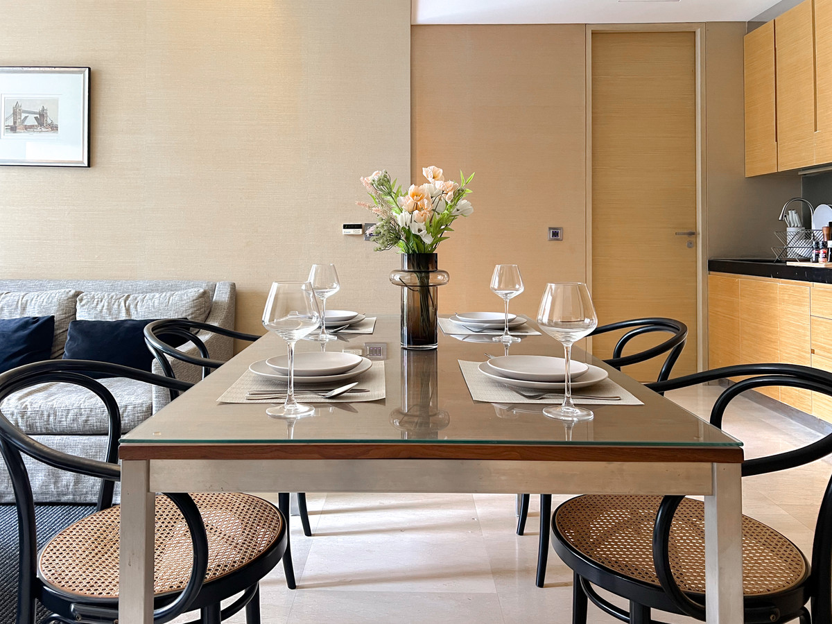 ให้เช่าคอนโดสีลม ศาลาแดง บางรัก : 🔥ให้เช่าด่วน🔥 Saladaeng-Residence Luxury คอนโด 2 ห้องนอน 2 ห้องน้ำ ใจกลางเมืองสีลม ❗