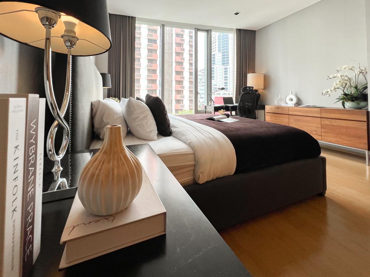 For RentCondoSilom, Saladaeng, Bangrak : 🔥For Rent Immediately🔥 Saladaeng-Residence Luxury Condo, 2 bedrooms, 2 bathrooms, in the heart of Silom❗