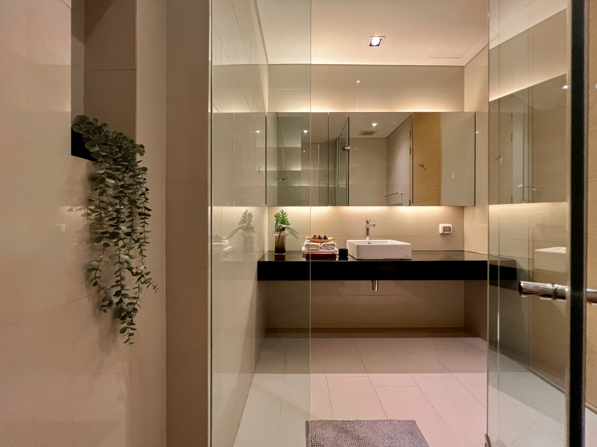 ให้เช่าคอนโดสีลม ศาลาแดง บางรัก : 🔥ให้เช่าด่วน🔥 Saladaeng-Residence Luxury คอนโด 2 ห้องนอน 2 ห้องน้ำ ใจกลางเมืองสีลม ❗