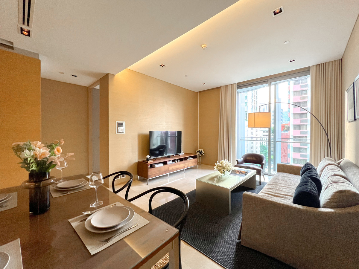 For RentCondoSilom, Saladaeng, Bangrak : 🔥For Rent Immediately🔥 Saladaeng-Residence Luxury Condo, 2 bedrooms, 2 bathrooms, in the heart of Silom❗