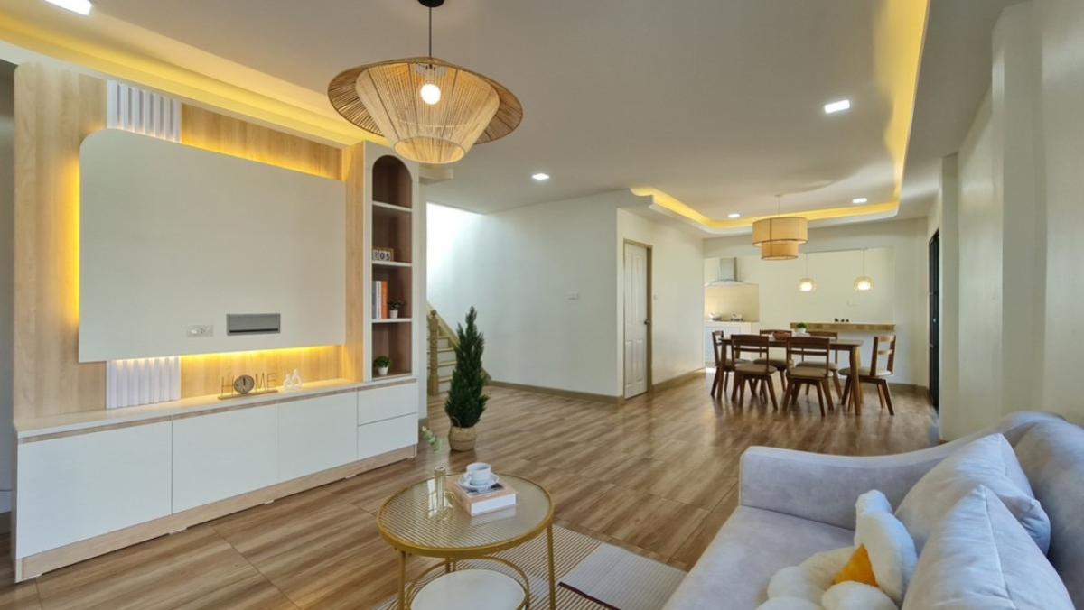 ขายบ้านนวมินทร์ รามอินทรา : ขายบ้าน  เค.ซี. รามอินทรา 5 สามวาตะวันตก เขต คลองสามวา กรุงเทพ CX-142907