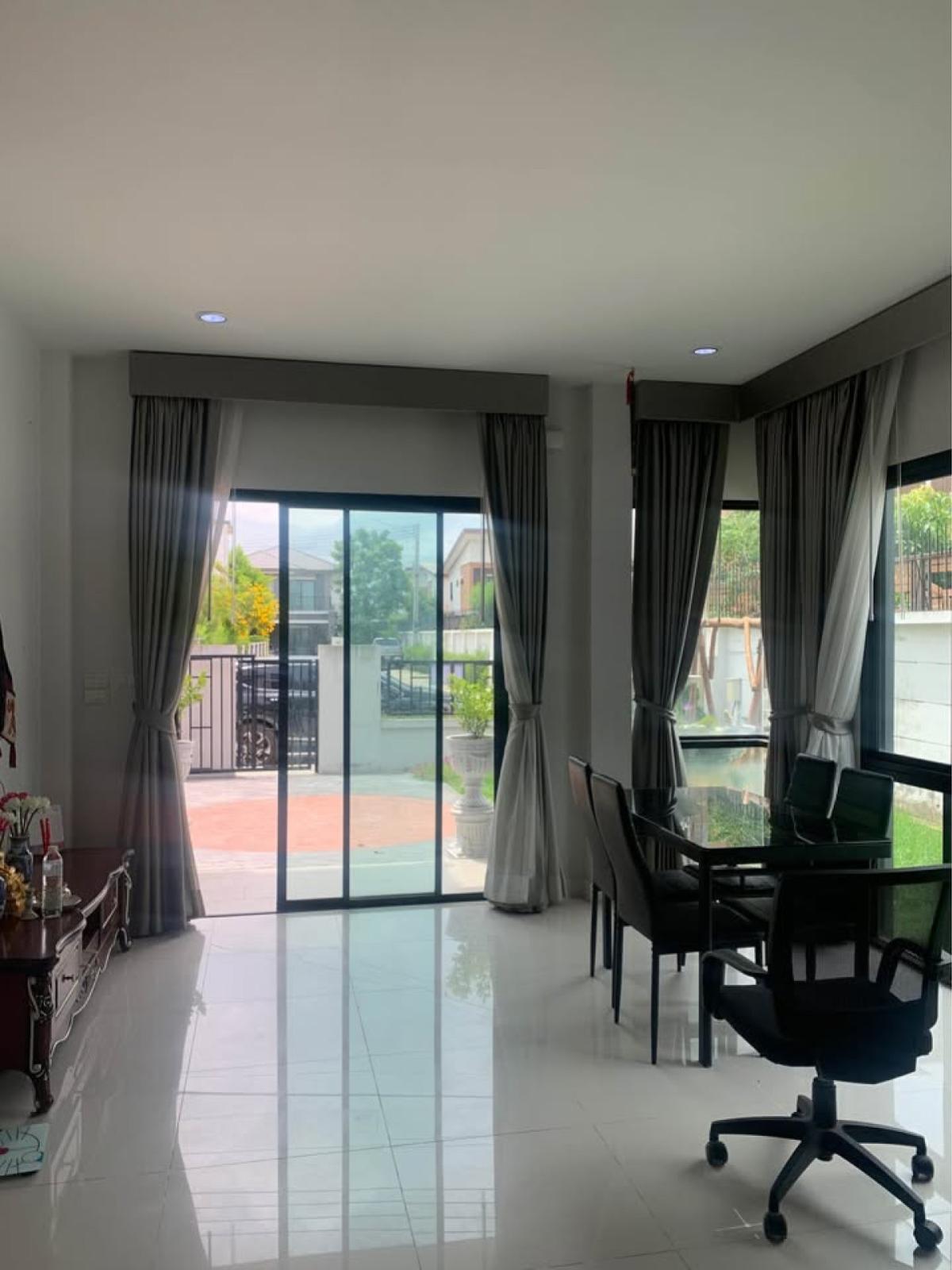 ขายบ้านนครปฐม : ขายบ้าน  บ้านฟ้ากรีนเนอรี่ ทิวา ปิ่นเกล้า-สาย 5 ห้องมุม หน้ากว้าง บางกระทึก สามพราน นครปฐม CX-142751