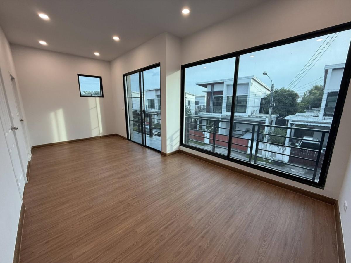 ขายบ้านลาดกระบัง สุวรรณภูมิ : ขายบ้าน  วี ทู อ่อนนุช-พระราม 9 รีโนเวทใหม่ ARL-บ้านทับช้าง ประเวศ เขต ประเวศ กรุงเทพ CX-142811