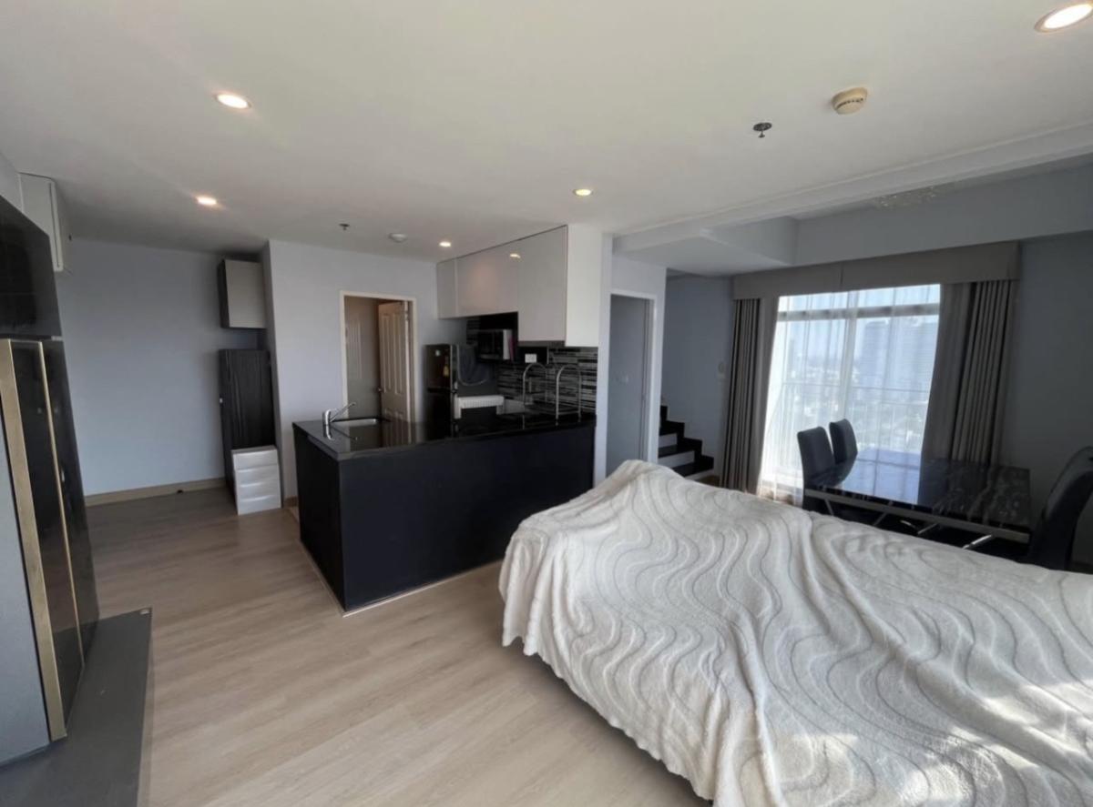 ขายคอนโดสาทร นราธิวาส : ขายคอนโด  แบงค์คอก ฮอไรซอน สาทร - นราธิวาส ดูเพล็กซ์ ชั้นสูง BTS-ช่องนนทรี ทุ่งวัดดอน เขต สาทร กรุงเทพ CX-142362