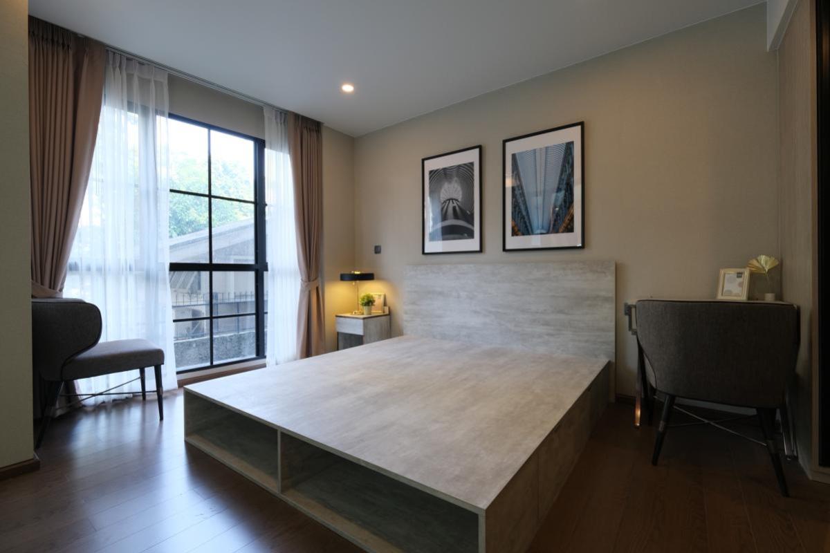 ขายคอนโดวิทยุ ชิดลม หลังสวน : ขายคอนโด  ณ วรา เรสซิเดนซ์ BTS-ชิดลม ลุมพินี เขต ปทุมวัน กรุงเทพ CX-14403