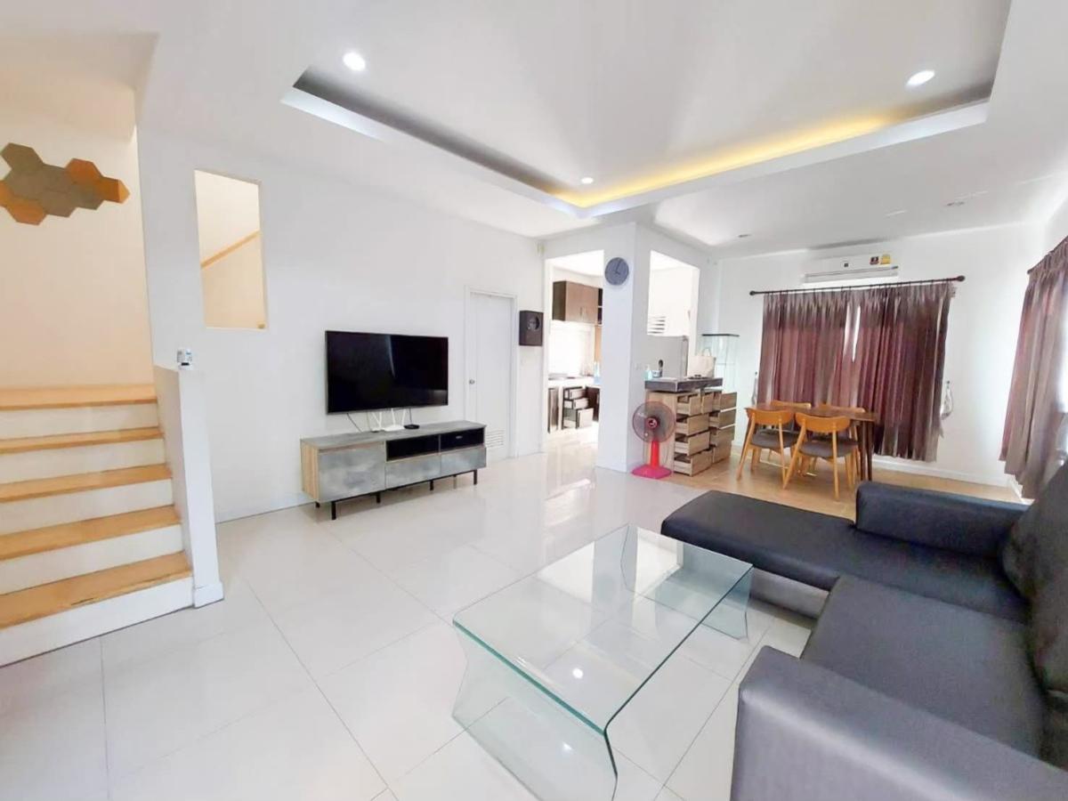 For SaleTownhomePathum Thani,Rangsit, Thammasat : For Sale Townhouse/Townhome  , Delight de Loft Donmeung - Rangsit , wide frontage , Lak Hok , Mueang Pathum Thani , Pathum Thani , CX-142603