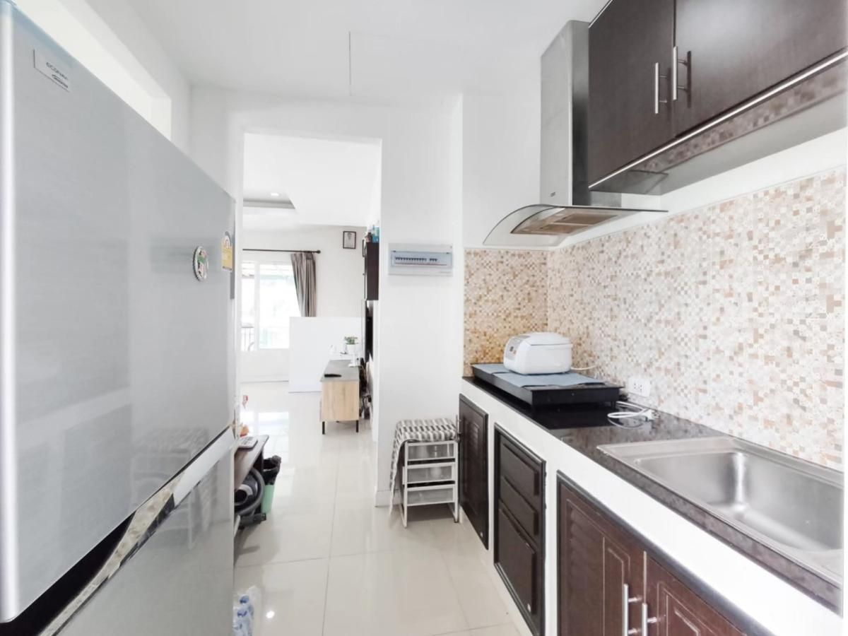 For SaleTownhomePathum Thani,Rangsit, Thammasat : For Sale Townhouse/Townhome  , Delight de Loft Donmeung - Rangsit , wide frontage , Lak Hok , Mueang Pathum Thani , Pathum Thani , CX-142603