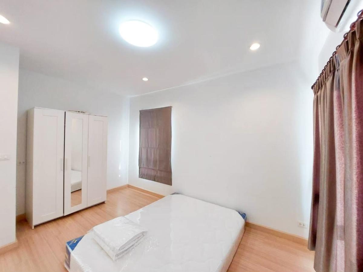 For SaleTownhomePathum Thani,Rangsit, Thammasat : For Sale Townhouse/Townhome  , Delight de Loft Donmeung - Rangsit , wide frontage , Lak Hok , Mueang Pathum Thani , Pathum Thani , CX-142603