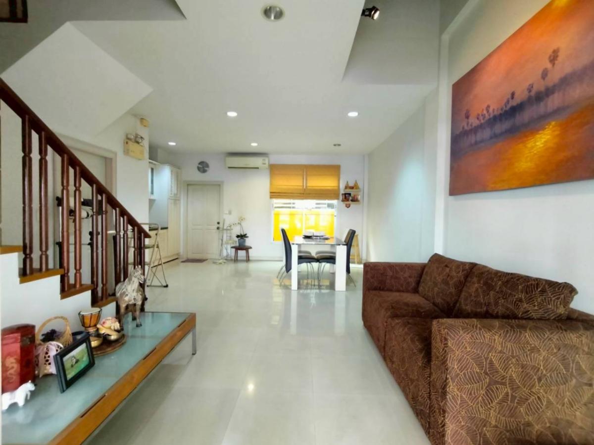 ขายทาวน์โฮมเกษตรศาสตร์ รัชโยธิน : ขายทาวน์เฮ้าส์/ทาวน์โฮม  บ้านกลางเมือง มอนติ - คาร์โล ลาดยาว เขต จตุจักร กรุงเทพ CX-142486